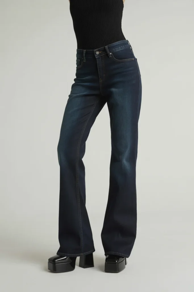 Low-rise bootcut jeans with platform heels outfit — leg-lengthening Y2K evening look